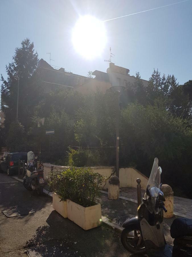 Appartamento Luminoso Con Vista Su Villa Ada Рим Экстерьер фото